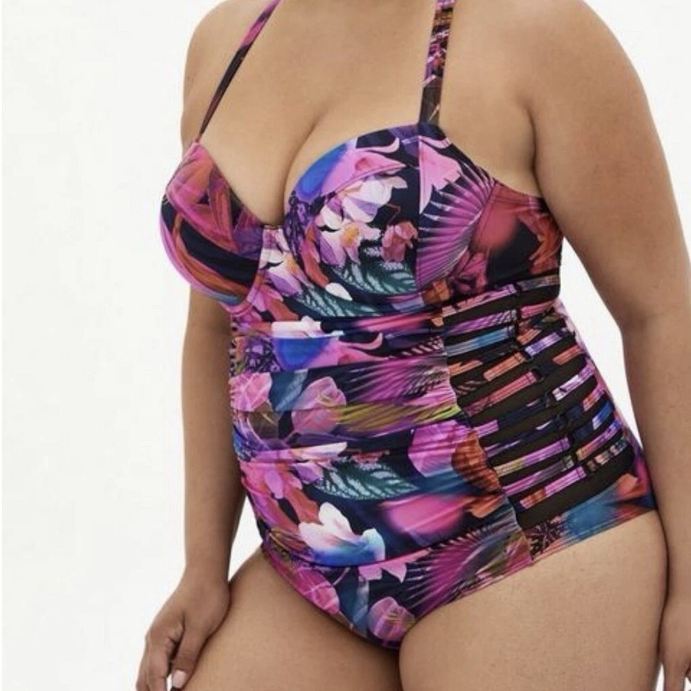 Torrid‎ Tropical Floral One Piece Underwire Lattice Swimsuit Size 2X D/DD